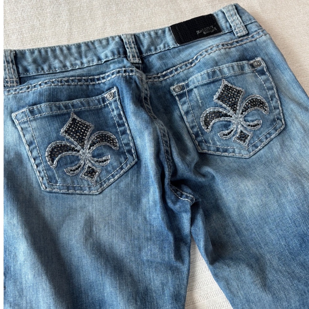 Rock and Roll Cowgirl Womens Low Rise Bootcut Jeans Fleur De Lis W0-8575 32x34